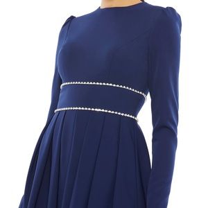 (21)  BNWT MAC DUGGAL A-LINE RHINESTONE WAIST EVENING GOWN #55705